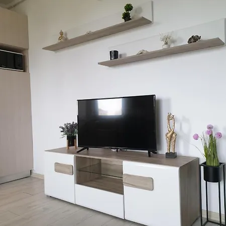 Apartament Maya